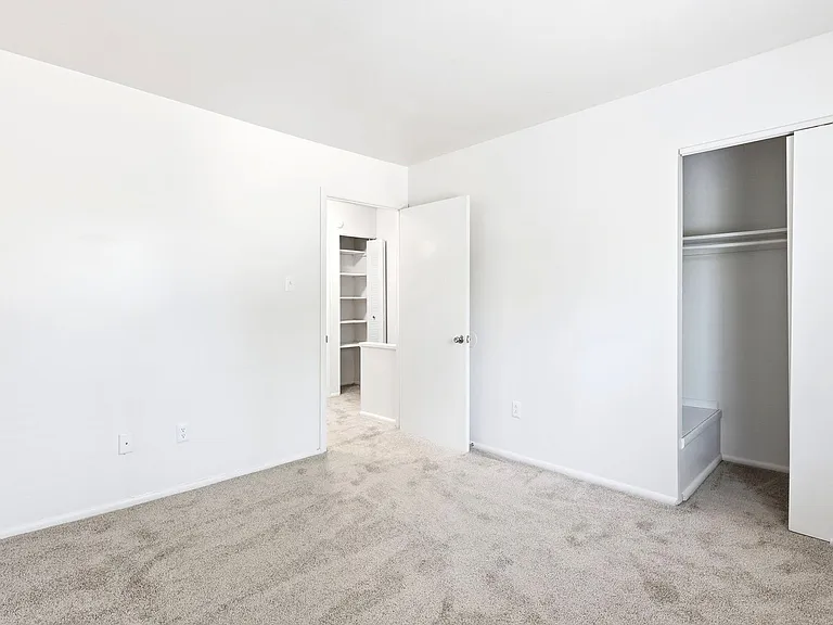 2101K Mandalay Dr #2101K — Photo 4