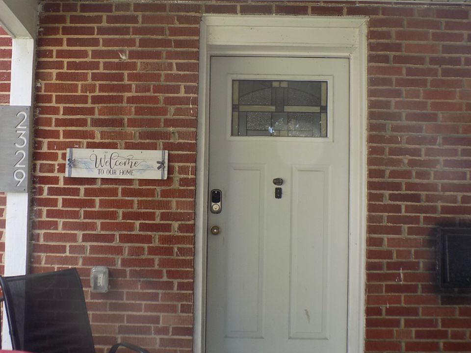 1st image of 2329 Ashburton St #D