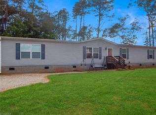 425 Fisher Valley Rd, Dobson, NC 27017