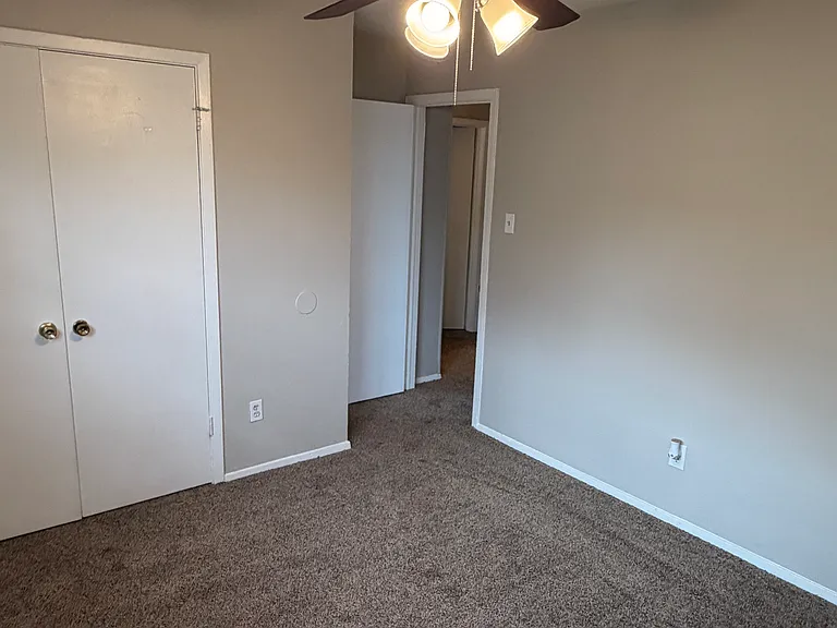 415 Stonehenge Dr — Photo 18