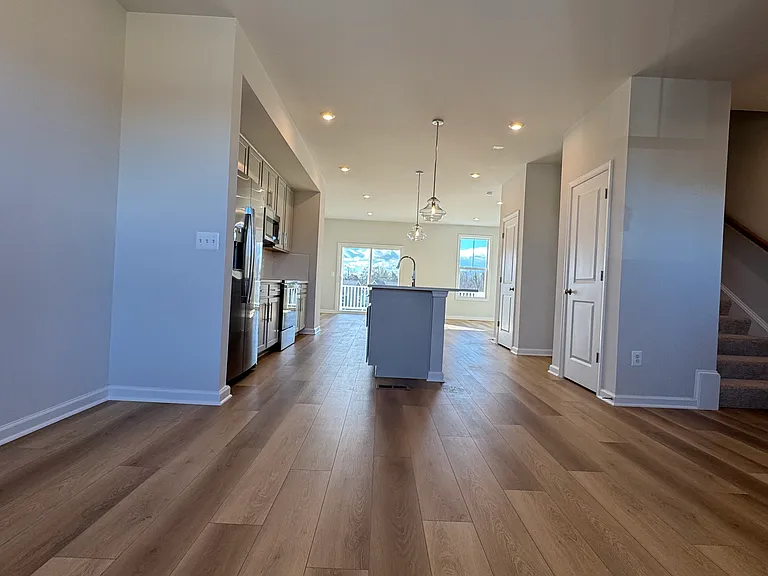 Dinning area next to kitchen