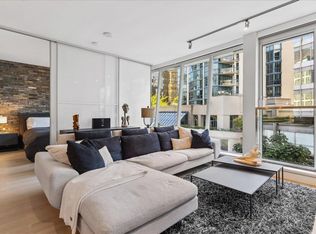 1477 Pender St #402, Vancouver, BC V6G 2L2