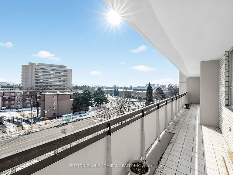 130 Neptune Dr #505 — Photo 20