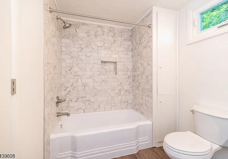 11 S Harrison St #B — Photo 17