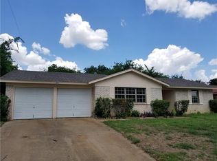 4705 Woodview Ln, Forest Hill, TX 76140