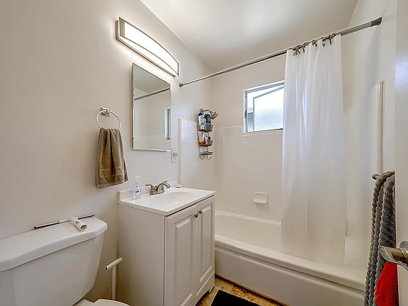 5th image of 1272 Mills St #3