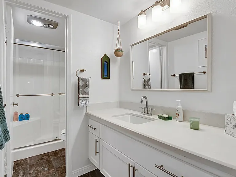 1550 S Camino Real #123 — Photo 18