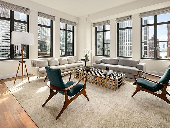 2nd image of 143 Reade St APT 10A
