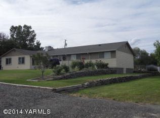 40 Nighthawk Ln, Selah, WA
