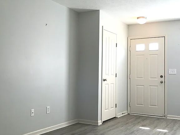 3rd image of 2680 Sawmill Reserve Dr #1
