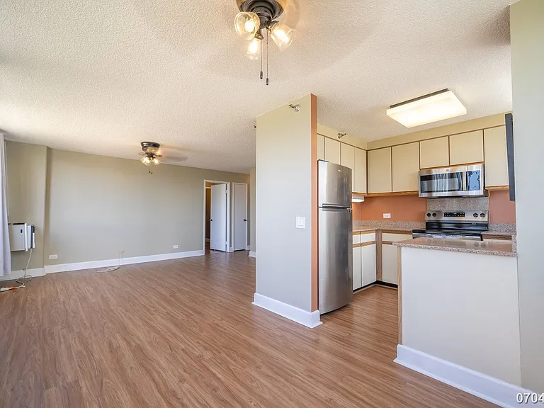 876 Curtis St #1103 — Photo 9