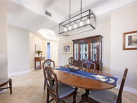 4th image of 4734 Stratford CT #1701