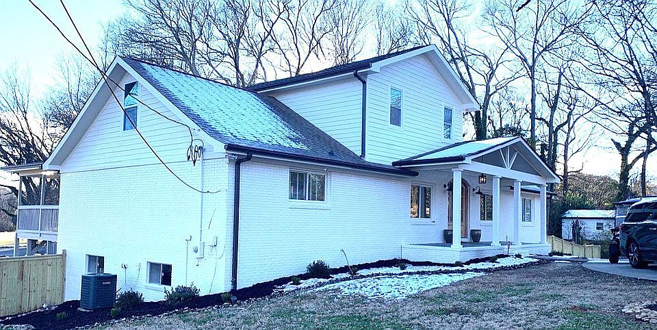 1st image of 102 Melbourne Ln