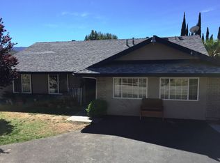 30386 Honeysuckle Hill Dr, Santa Clarita, CA 91387