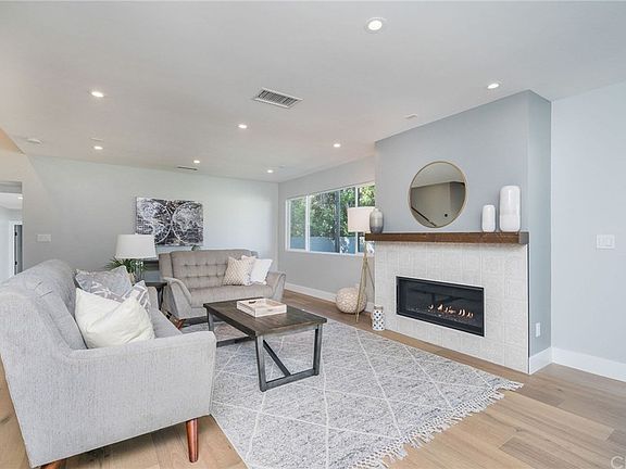 4th image of 22727 Benner Ave