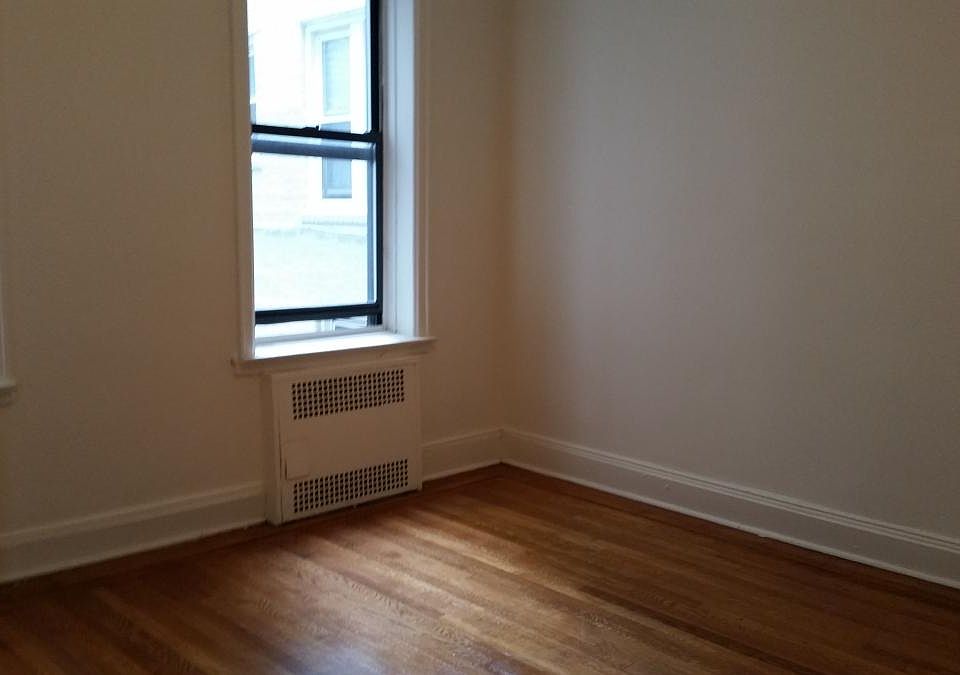 1st image of 13270 Sanford Ave APT 5H