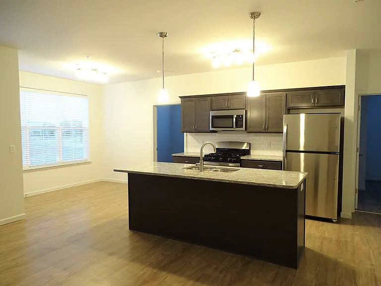 Park West Apartments — Photo 50