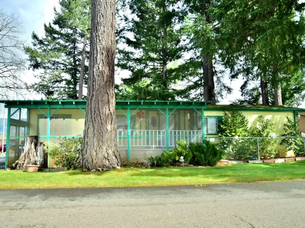 222 Ollis Rd Unit 6A, Cave Junction, OR 97523