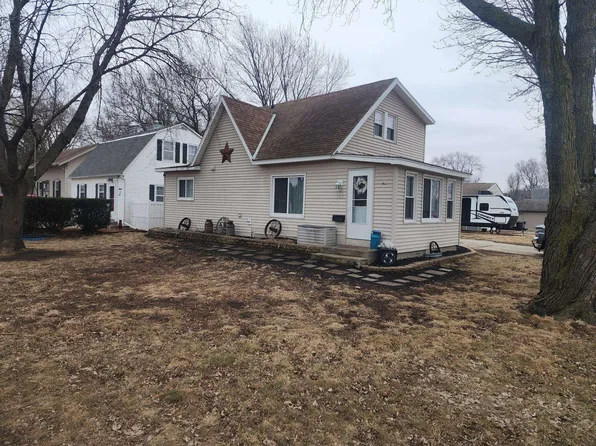 702 E 8th St, Spencer, IA 51301