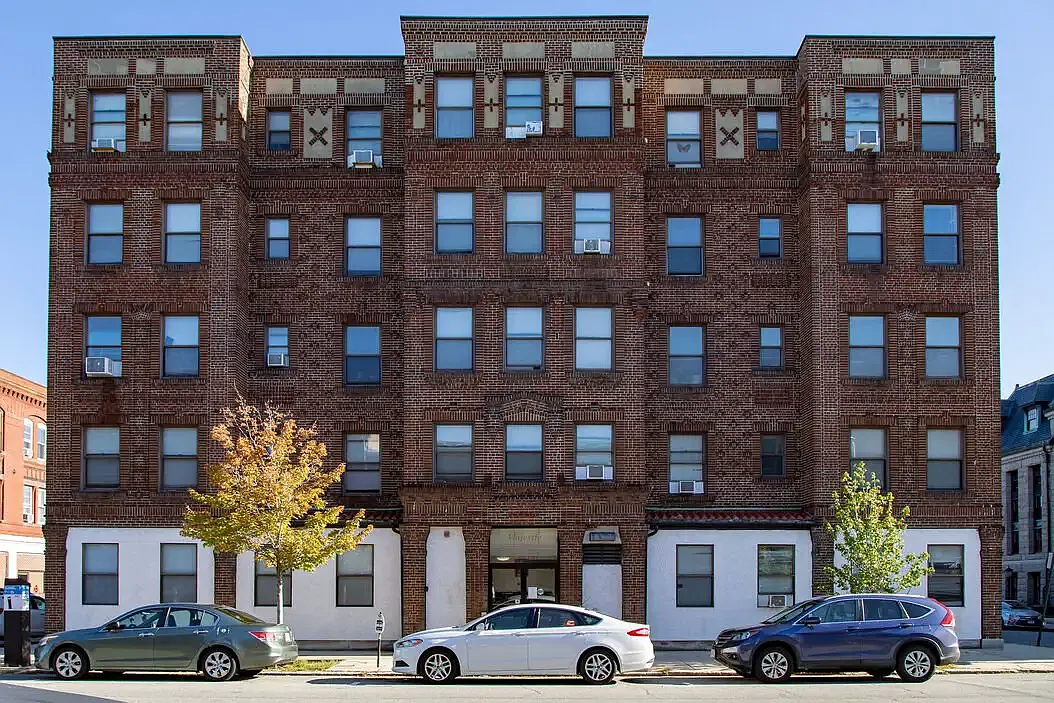 Building Photo - 445 Merrimack St