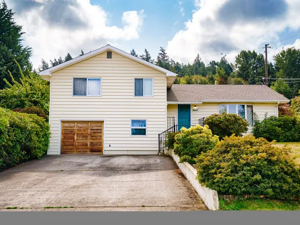 3217 W 2nd St, Anacortes, WA 98221