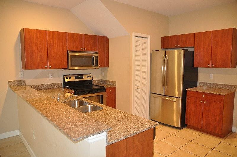 1st image of 713 NE 43rd St