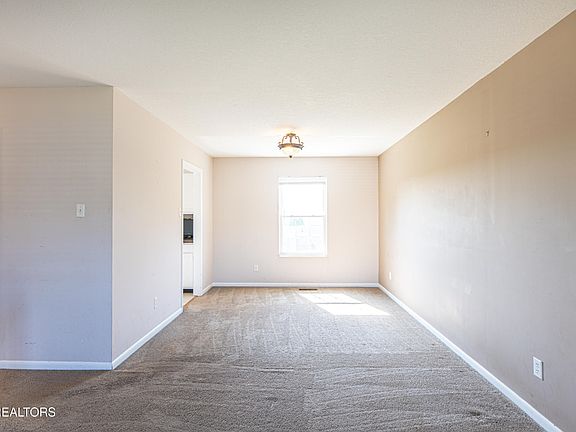 5th image of 2313 Bishops Bridge Rd