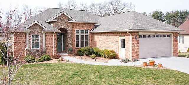 1st image of 2981 Brookshire Dr