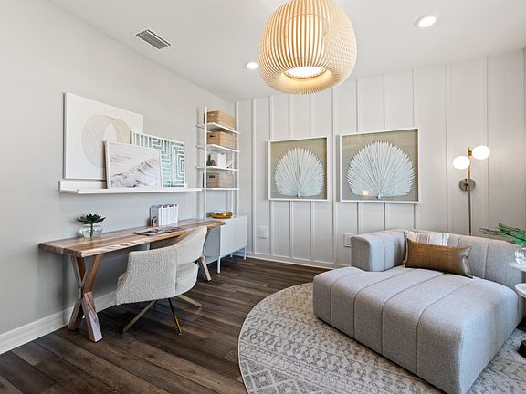 Flex room, perfect for a home office