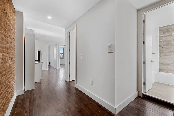 Rented by REAL New York | media 9