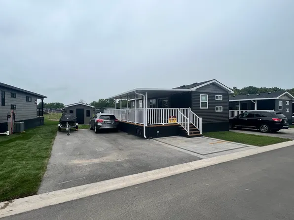 490 Empire Rd #Qmd222, Pt Colborne, ON L0S 1R0