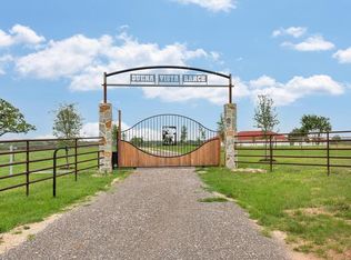 24600 Nine Bar Rd, Hempstead, TX 77445