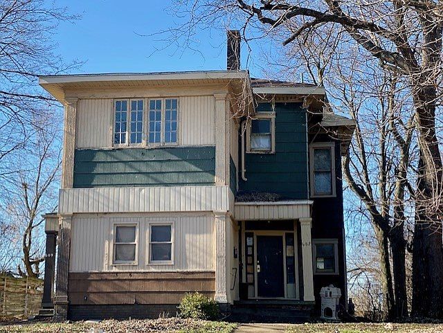 2nd image of 607-609 S 5th St