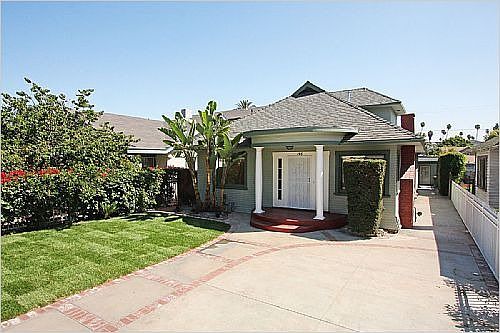 2nd image of 146 N Kingsley Dr