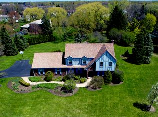 1610 Picardy Ct, Long Grove, IL