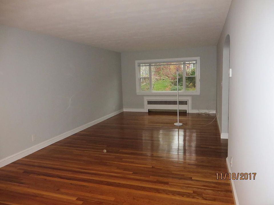 2nd image of 158 Salisbury Rd