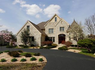 10825 Ladue Rd, Saint Louis, MO 63141