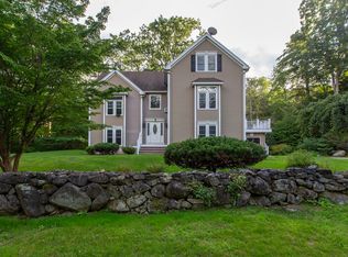 5 Olde Rd, Hampton, NH 03842