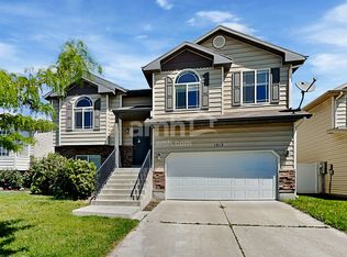 1012 W York Dr, North Salt Lake, UT 84054