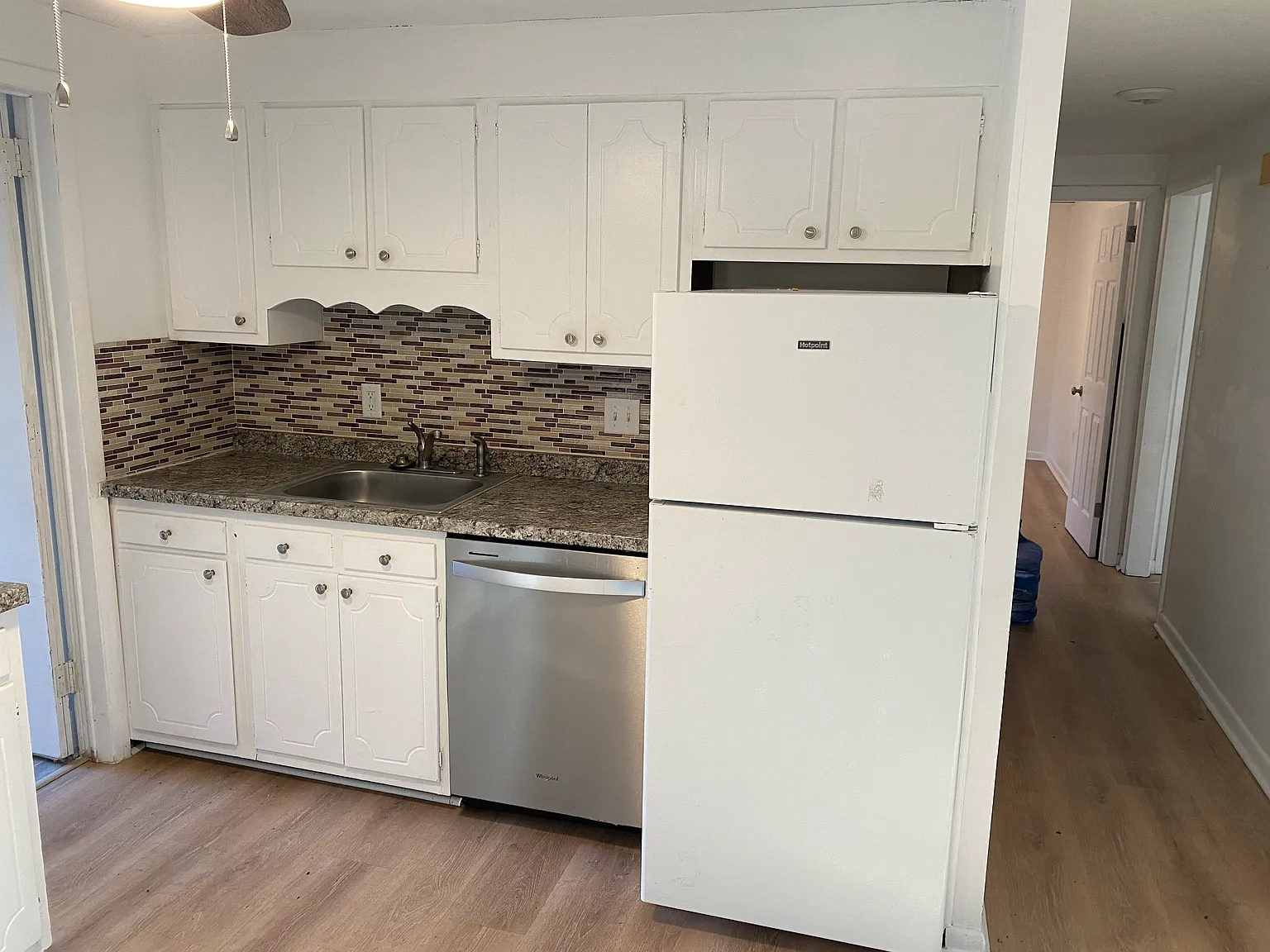 Laurel Ave, Black Mountain — Photo 3