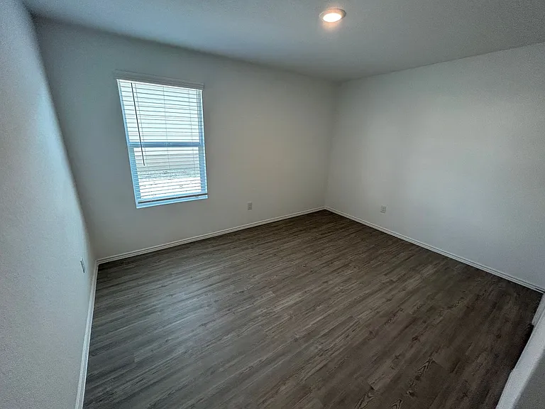 9946 Dicket Mead Rd — Photo 16