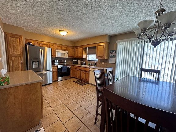 5th image of 1401 NW Kingston Rd