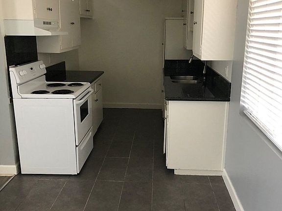 4th image of 4501 N Bellflower Blvd APT 14