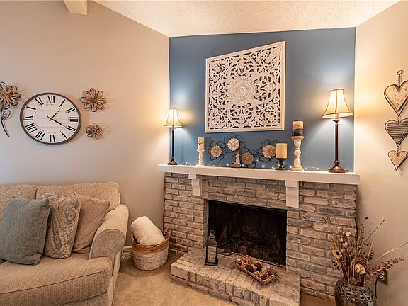 5th image of 2893 Grove Ct