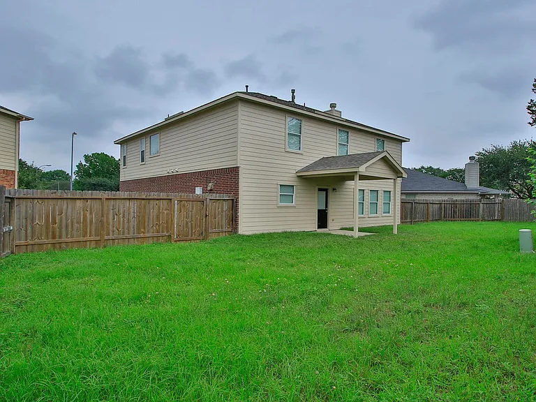 20102 Glacier Falls Dr — Photo 43
