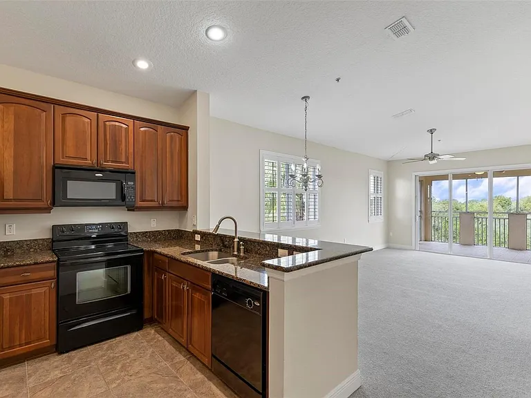 35 Riverview Bnd S #1841 — Photo 6