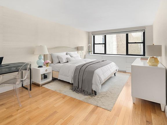 4th image of 1474 3rd Ave APT 4S
