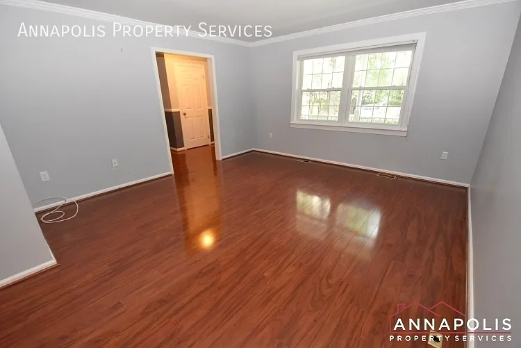 364 Ellenham Ct — Photo 9
