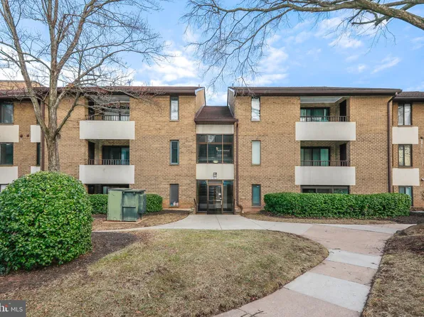 503 Florida Ave APT 103, Herndon, VA 20170