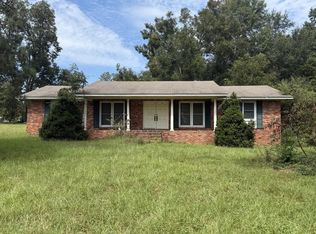85 Beaty Dr, Louisville, AL 36048